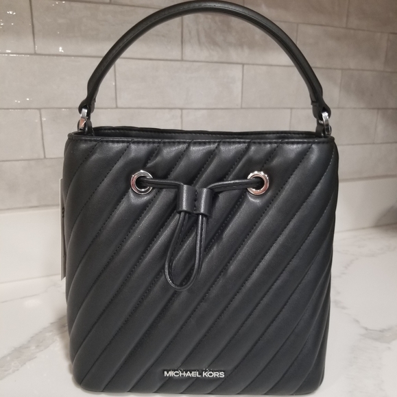 Michael Kors Suri Black Quilted Bucket Crossbody NWT - Picture 9 of 10